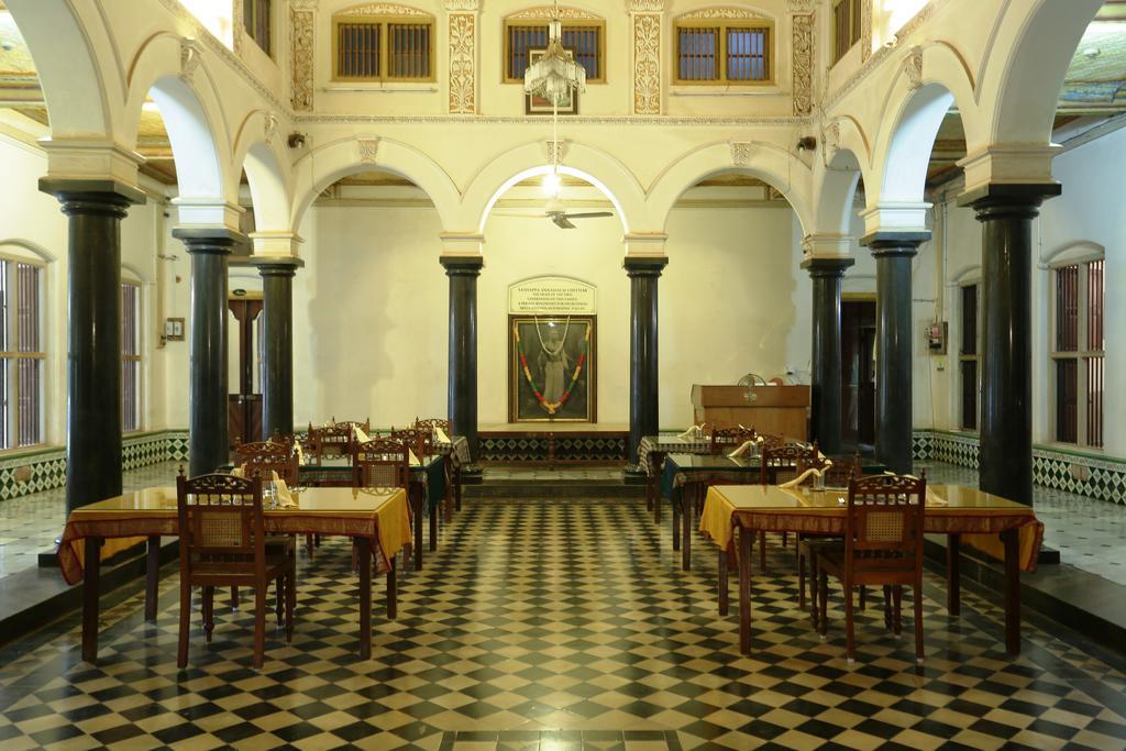 Chettinadu Mansion - An Authentic Heritage Palace Kānādukāttān Eksteriør billede
